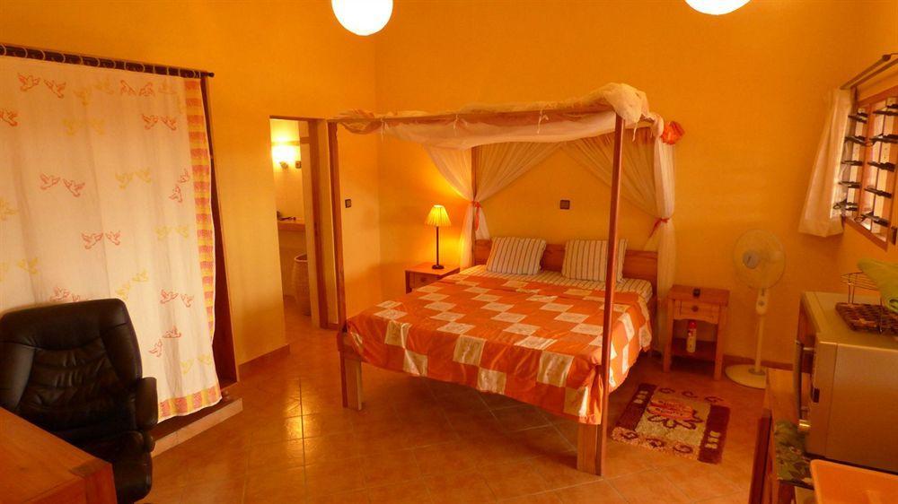 Aparthotel Jardin Tropical Bujumbura Exterior photo